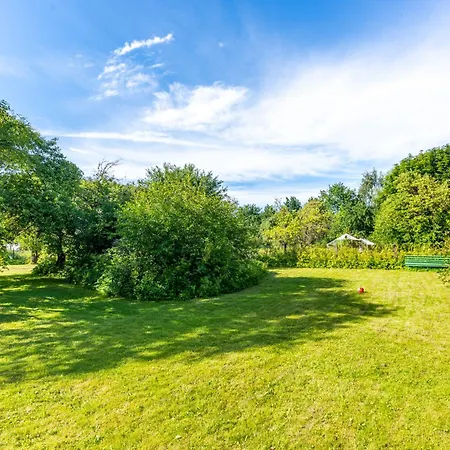 3br Family With Huge Garden&free Parking Ferienhaus *