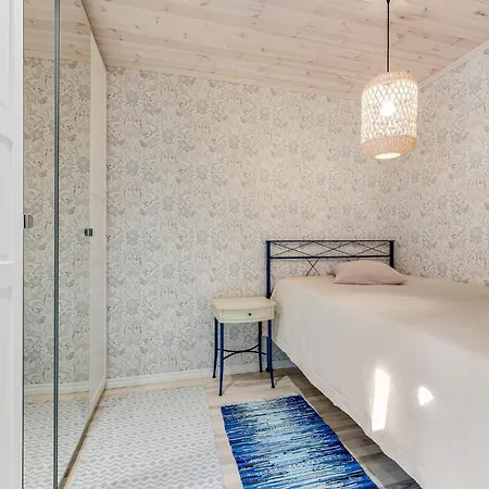 3br Family With Huge Garden&free Parking Ferienhaus *