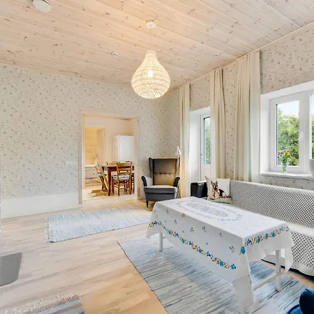 3br Family With Huge Garden&free Parking Reval