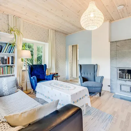 3br Family With Huge Garden&free Parking Ferienhaus *