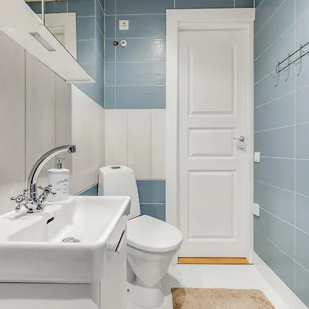 Puhkemaja 3br Family With Huge Garden&free Parking *